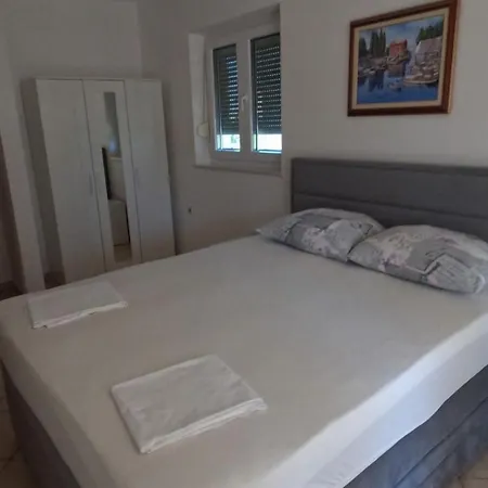Apartman With Parking Space - Zadar - 14492 Privlaka (Zadar)